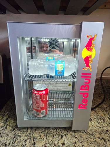 Red bull bc2020 - bull, led
